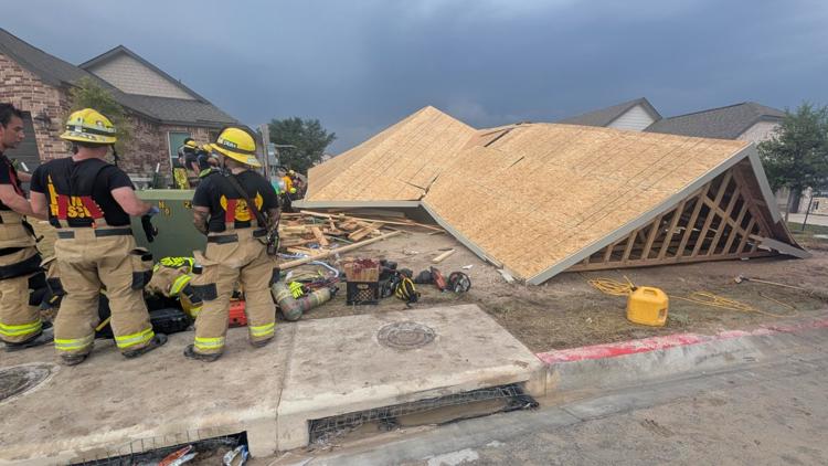 Construction worker dead after house collapses Thursday in South Austin