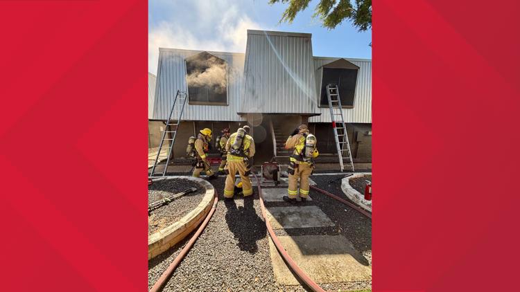 Cooking fire in southeast Austin apartment forces residents out of homes; no injuries reported