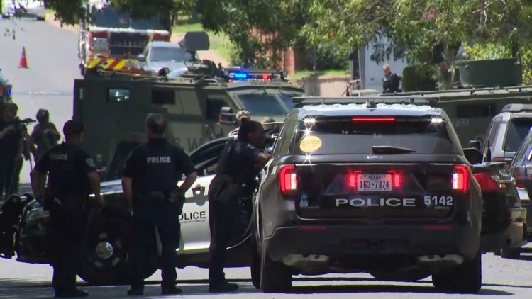 Neighbors say APD didn’t alert them during two-day SWAT standoff on Monarch Drive