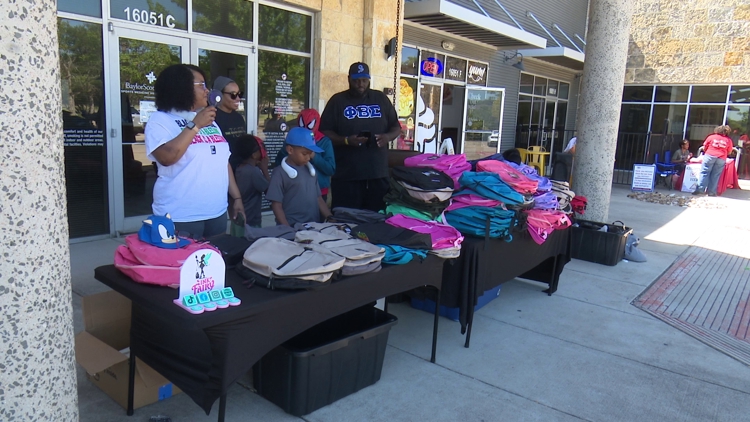 Pflugerville backpack giveaway helps families prepare for back-to-school
