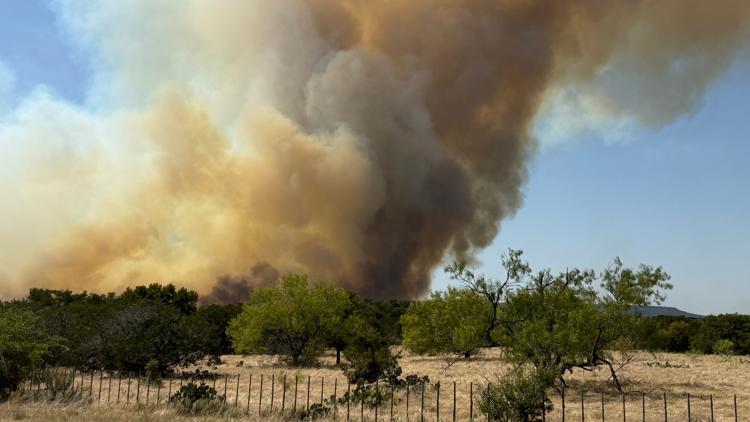 ‘Ross Fire’ west of Fort Worth, Texas, grows to 50,000 acres, officials say