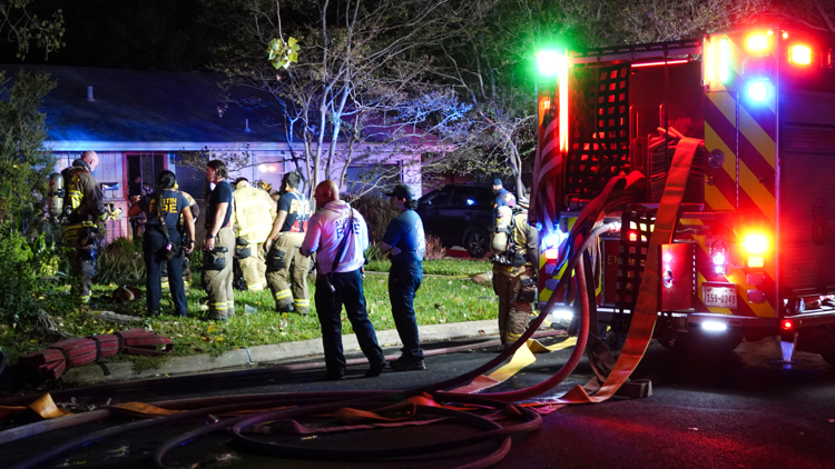 AFD investigating house fire involving 2 homes Friday morning in North Austin