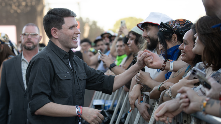 After days off campaign trail, James Talarico makes appearance at Austin City Limits