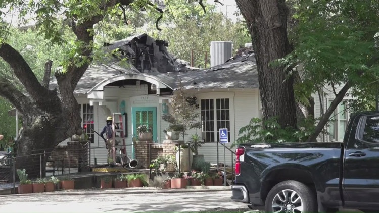 After fire, Austin restaurant Bar Peached finds new home just doors down