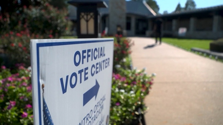 Local Texas election officials clear voter registration backlog caused by state error