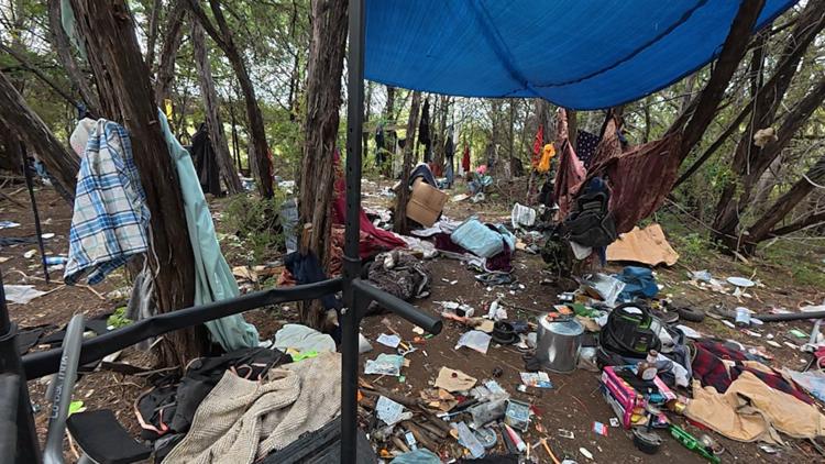 Northwest Austin neighbors raise safety concerns over homeless encampment feet from their backyards